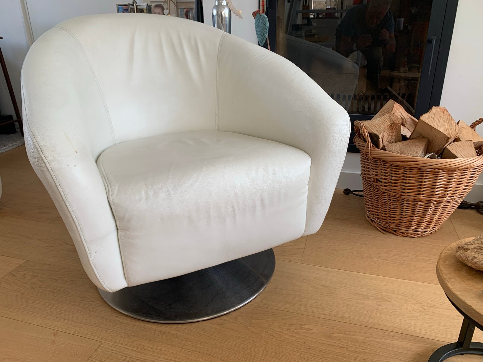 Witte leren draaifauteuil - Comfortabele relaxstoel, Ophalen, Gebruikt, Wit, Leer
