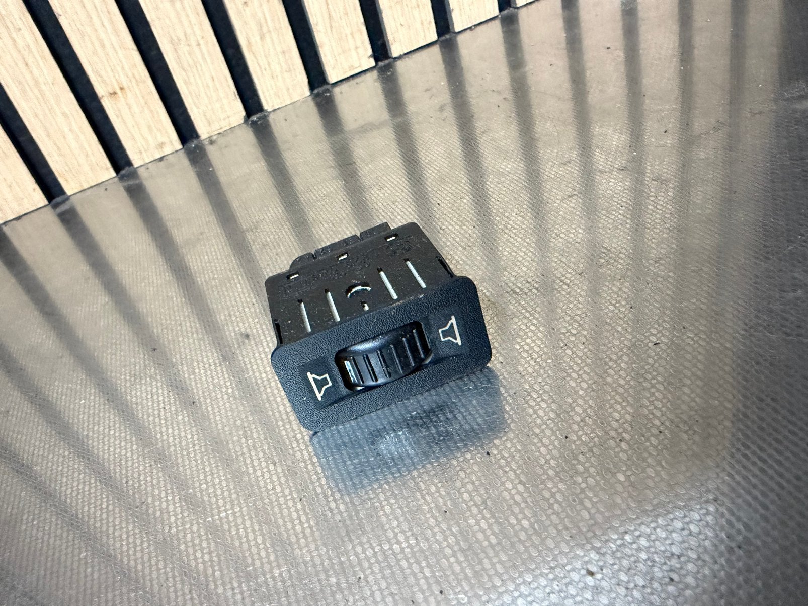 bmw e30 audio schakelaar / knop, Ophalen