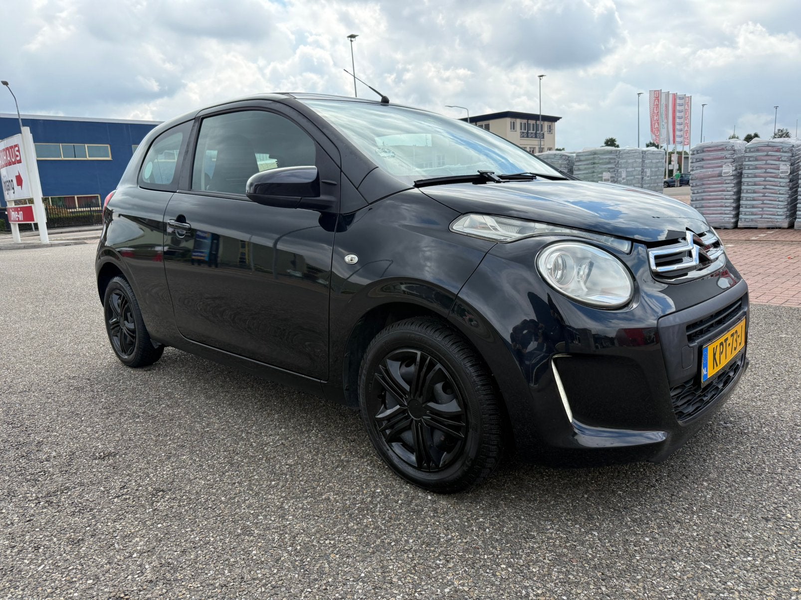 Citroën C1 VTI Airscape 1.2 82pk 3-DRS 2014 Zwart, Voorwielaandrijving, 1199 cc, 840 kg, 4 stoelen