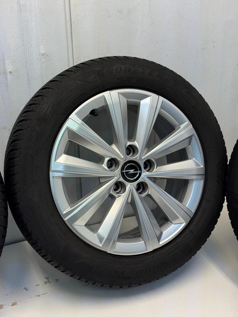 Org. Opel Astra L 2023 velgen set met All-Seasons 205/55R16, Auto-onderdelen, Banden en Velgen, Gebruikt, 16 inch, All Season
