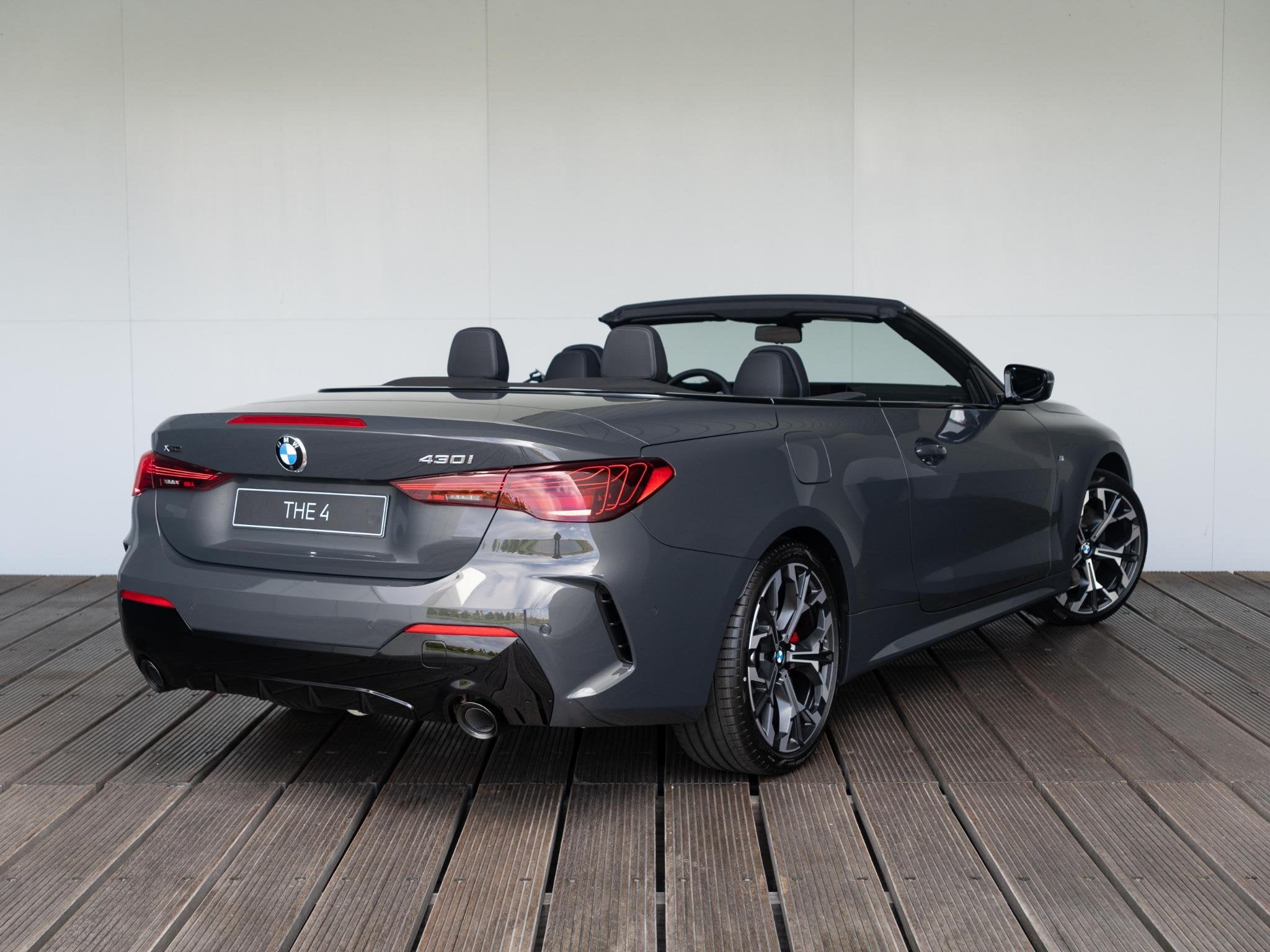 BMW 4 Serie 430i xDrive Cabrio | M Sportpakket Pro | Innovat, Auto's, BMW, Automaat, 1998 cc, Stof, 4 stoelen