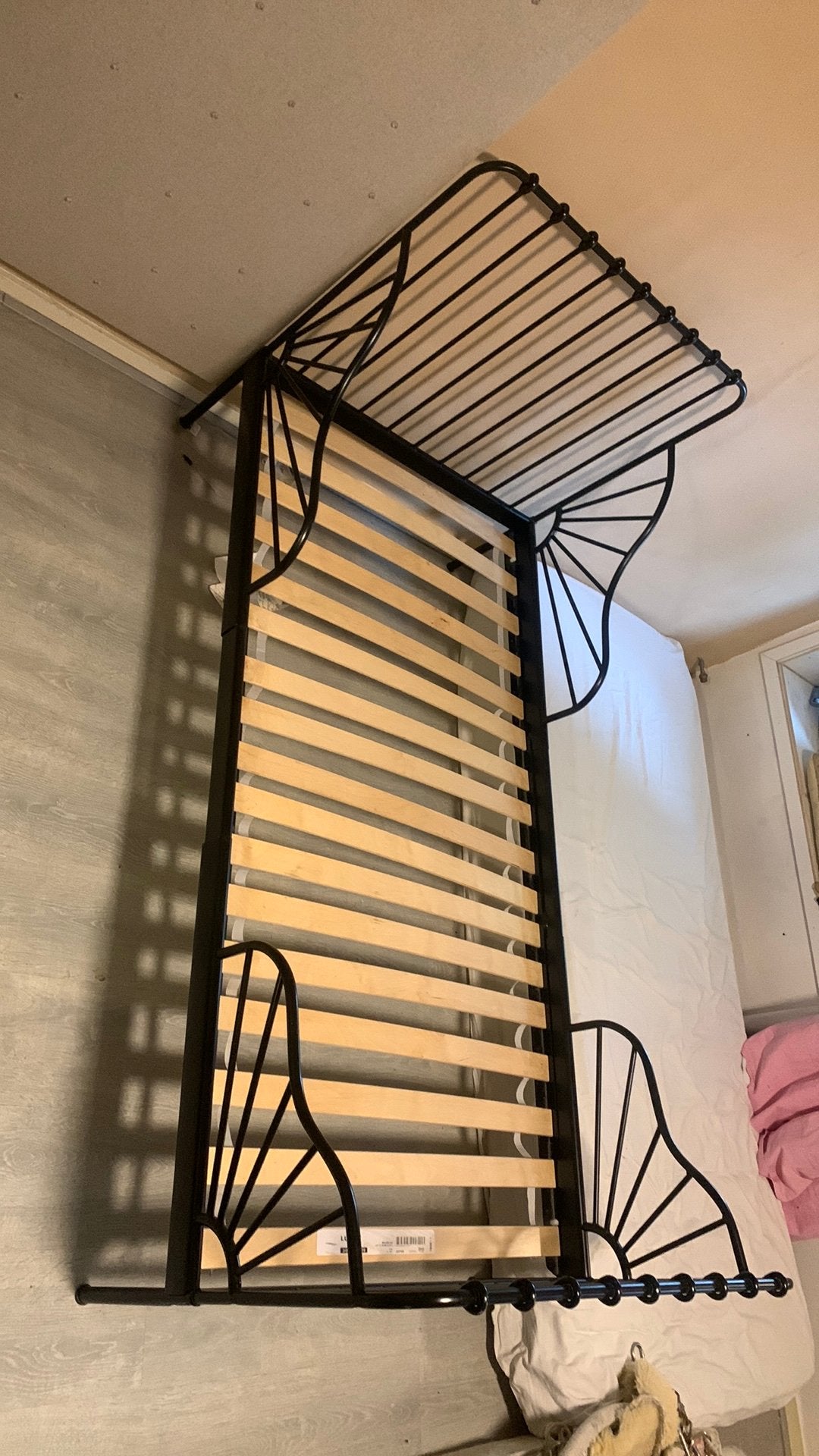 Uitschuifbaar bed / kinderbed, Eenpersoons, Zwart, Ophalen of Verzenden, Zo goed als nieuw