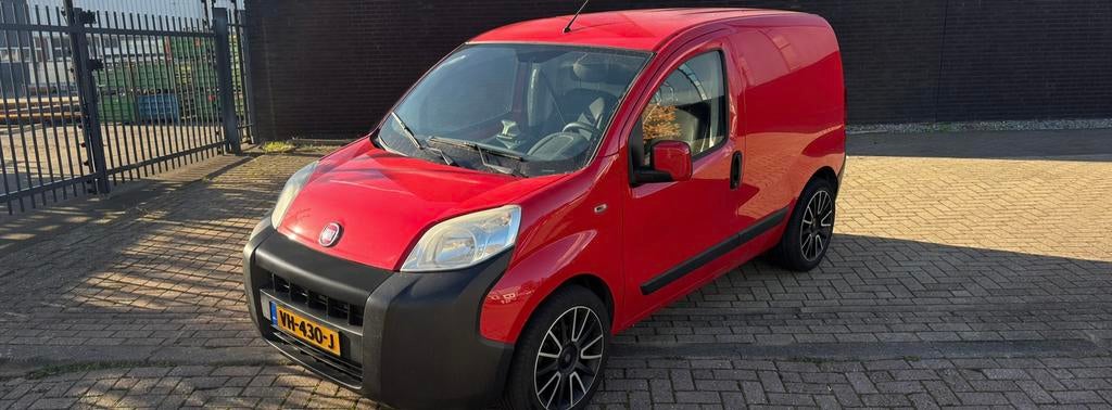 Fiat Fiorino 1.3 55KW 2014 | NAP | scherp tikkend geluid, Auto's, Euro 5, Stof, Zwart, 4 cilinders