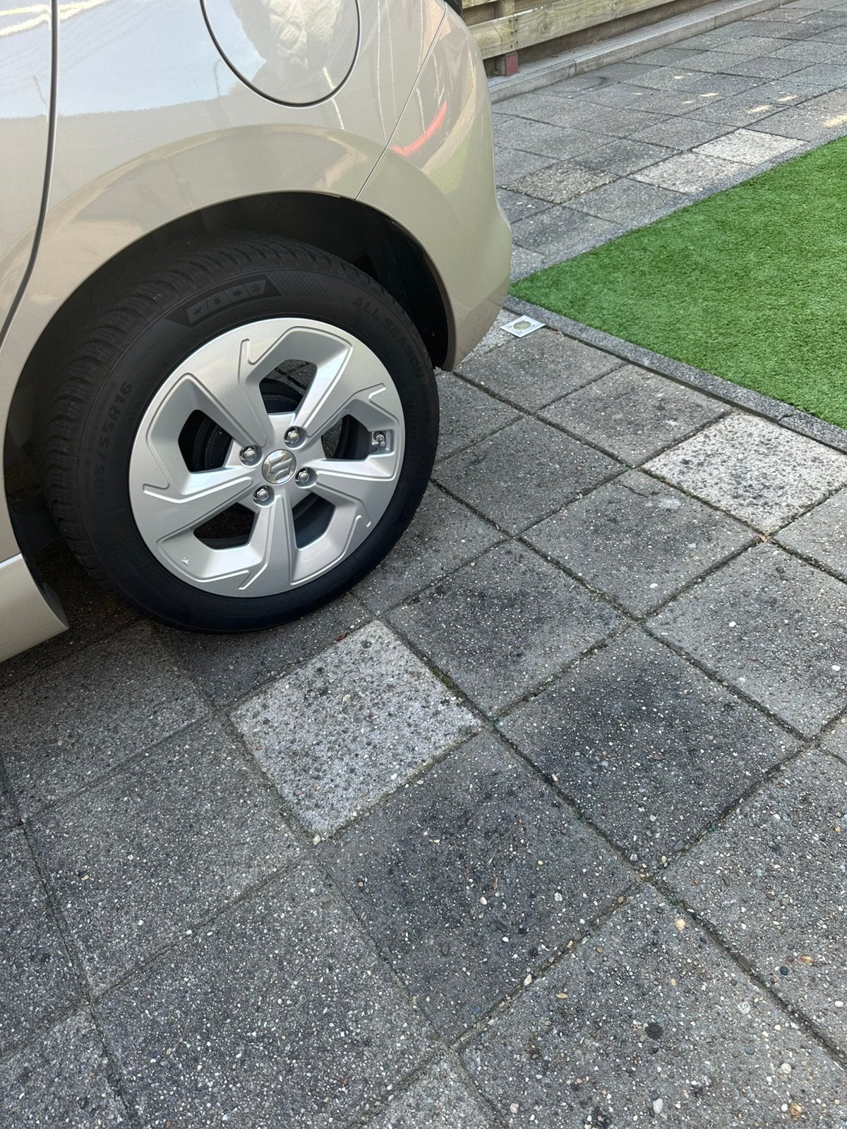 Suzuki Swift Velgen (Originele), Ophalen, Velg(en), 16 inch, All Season