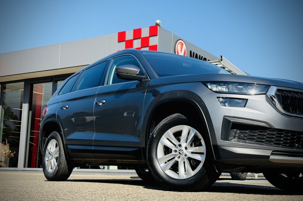 Skoda Kodiaq 1.5 TSI Business Edition 7 persoons | TREKHAAK, Auto's, 12 maanden, Stof, Euro 6, 4 cilinders