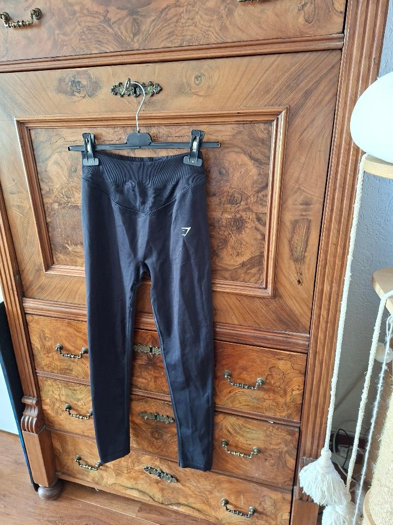 Gymshark zwart highwaist broek S, Zwart, Ophalen of Verzenden, Maat 36 (S), Gymshark