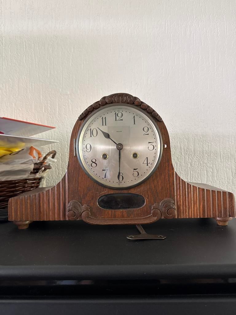 Antieke opwind klok - 41,5 cm breed zo goed als nieuw, Antiek en Kunst, Antiek | Klokken, Ophalen of Verzenden