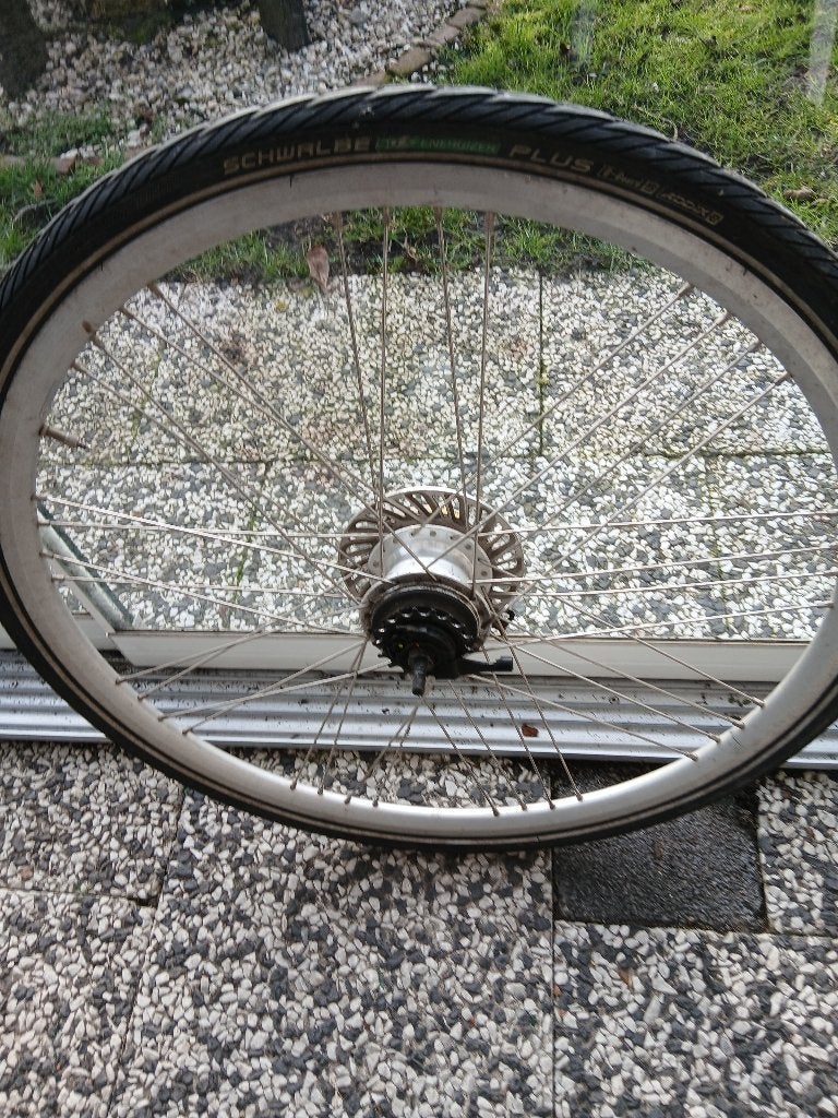 E bike  voorwiel Batavus , Sparta , Gazelle, Fietsen en Brommers, Fietsonderdelen, Ophalen of Verzenden, Zo goed als nieuw, Elektrische fiets