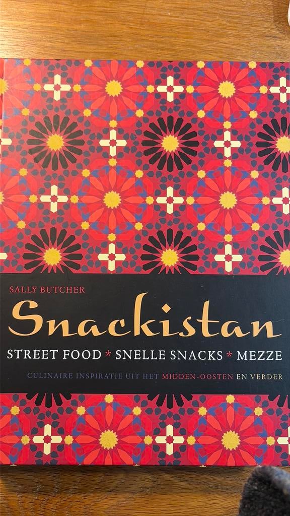 Sally Butcher - Snackistan, Ophalen of Verzenden, Zo goed als nieuw, Sally Butcher