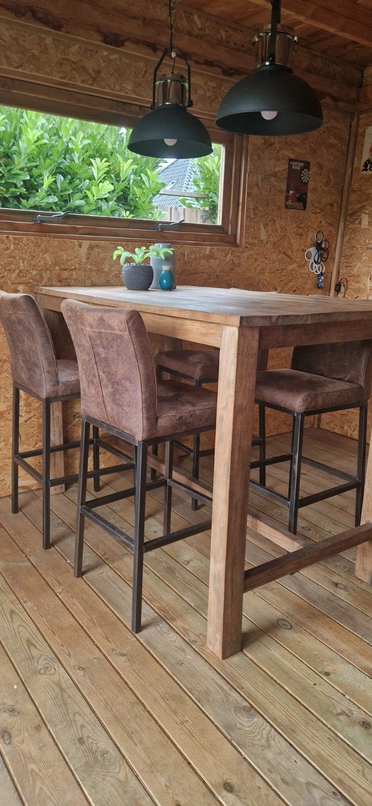 Teakhouten bartafel met 4 industriële barkrukken, Huis en Inrichting, Barren, Ophalen, Gebruikt
