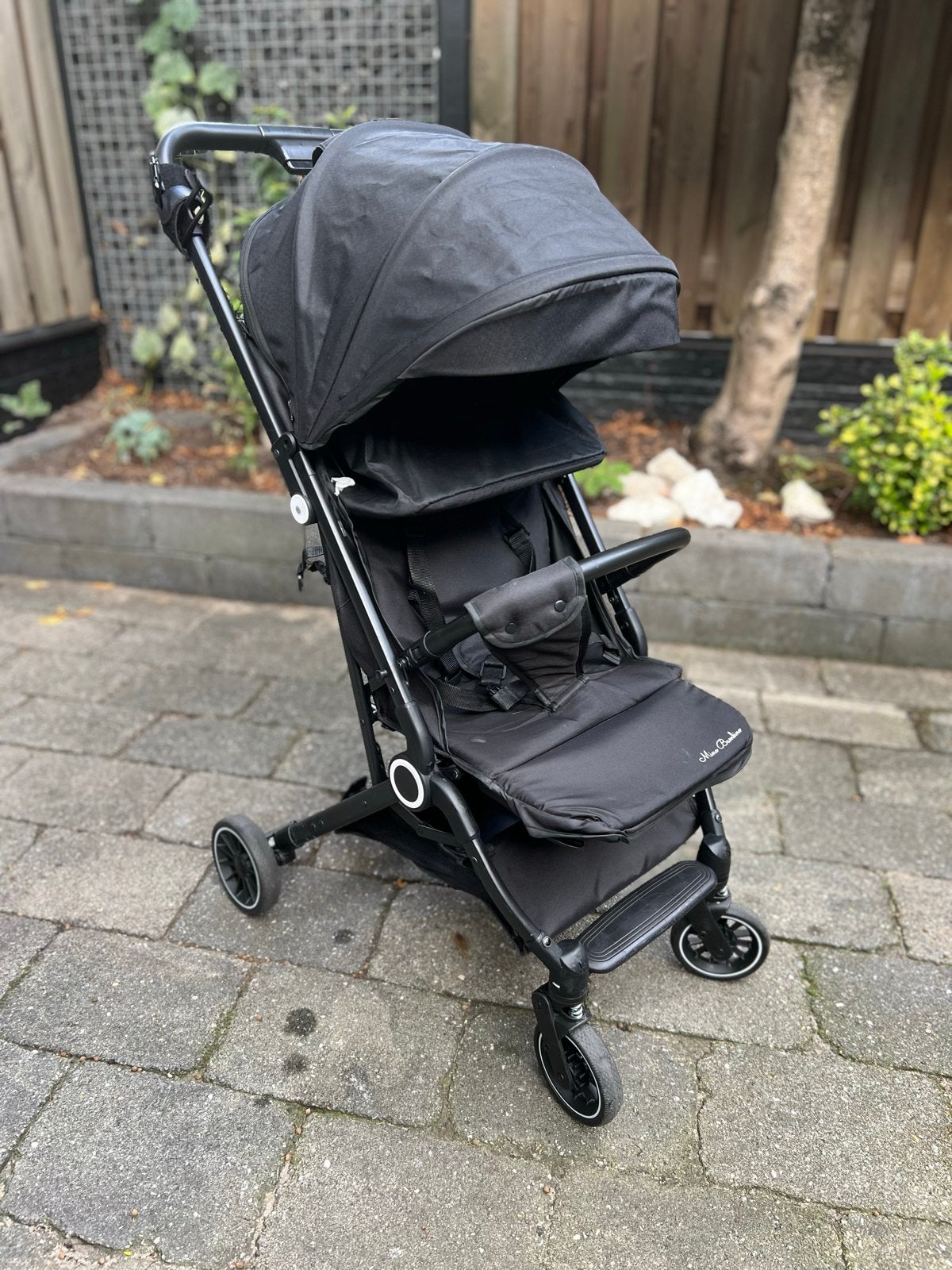 Mino Bambino compacte kinderwagen - Zwart, Ophalen, Zo goed als nieuw, Kinderwagen, Overige merken