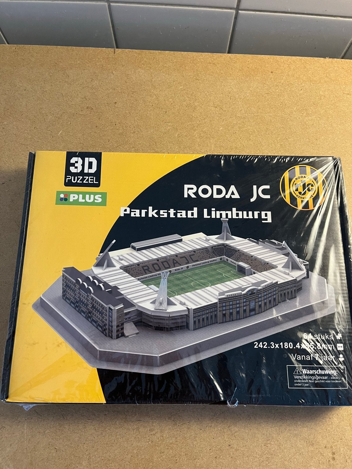 Roda JC Parkstad Limburg Stadion 3D Puzzel Nieuw, Nieuw, Ophalen, Overige merken, Groter dan 1:32