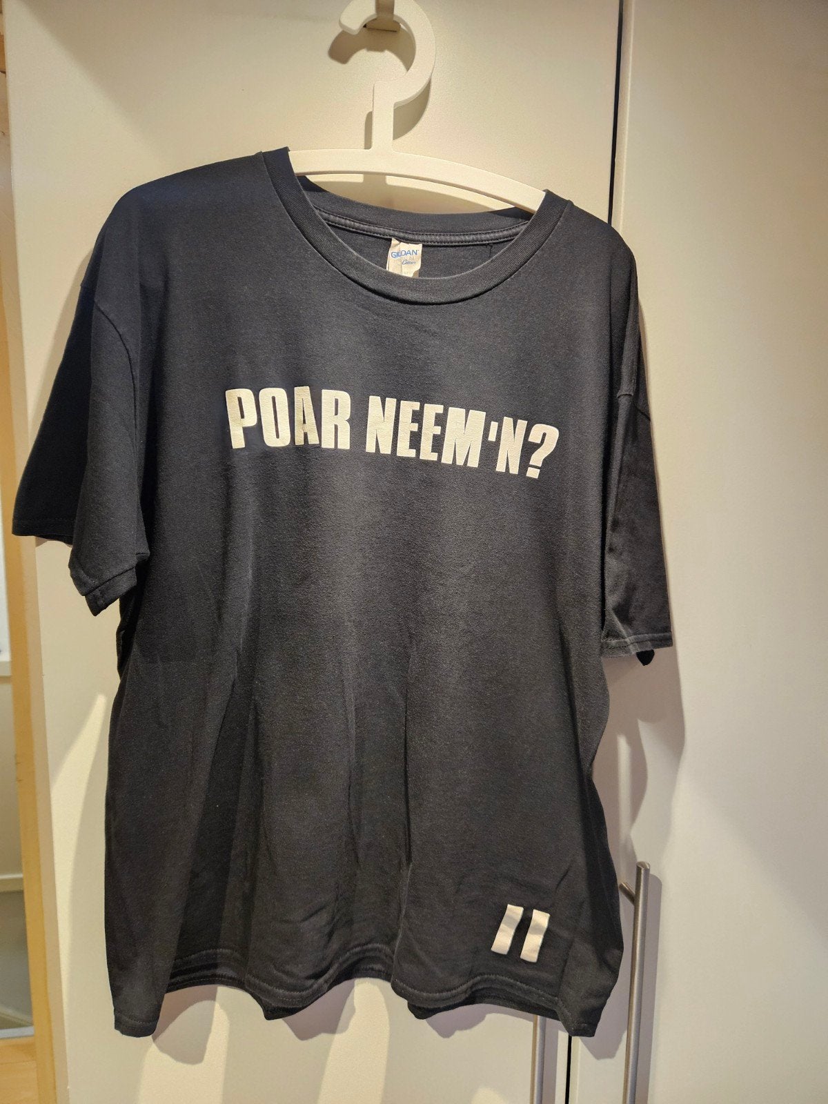 T-shirt 'POAR NEEM'N?' Zwart Maat XL, Zwart, Poar neem'n, Maat 56/58 (XL), Ophalen of Verzenden