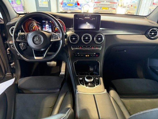 Mercedes-Benz GLC-klasse Coupé 250 4MATIC Business Solution, Auto's, Dealer onderhouden, Gebruikt, 4 cilinders, Leder en Stof