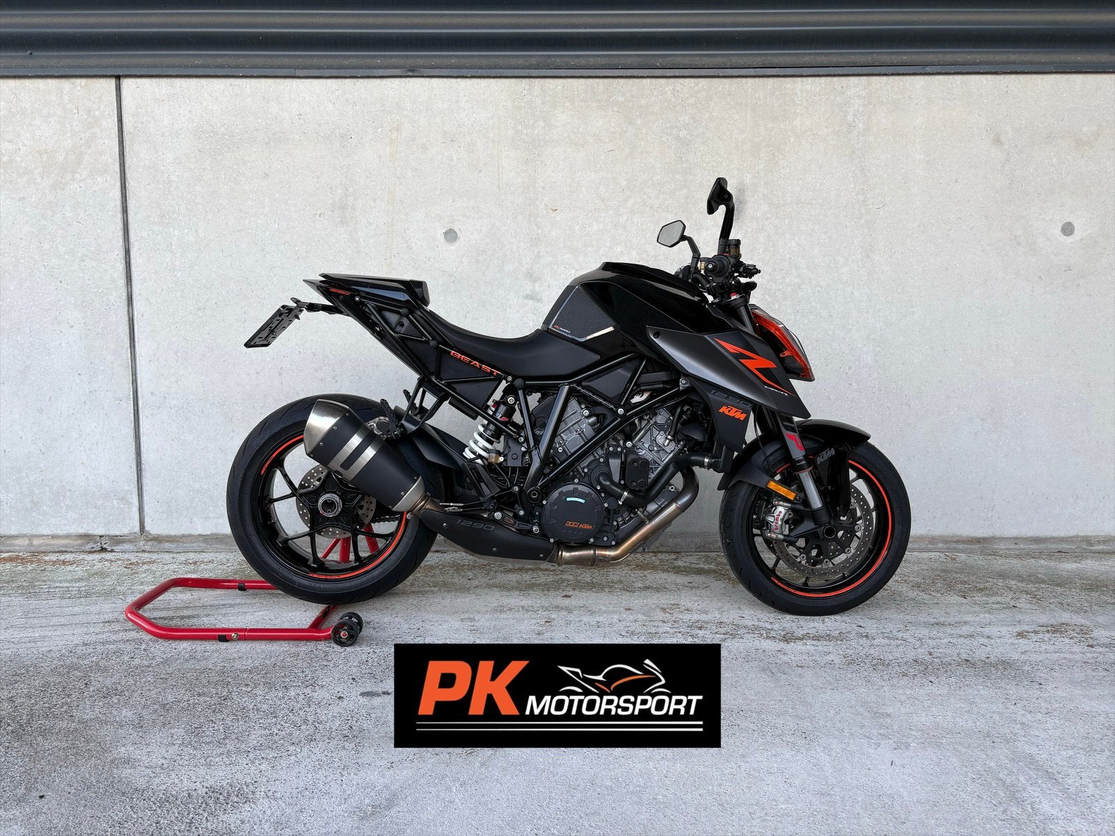 KTM Super Duke 1290 R 2018 veel opties!, 2 cilinders, KTM, Motorrijbewijs A, Bedrijf