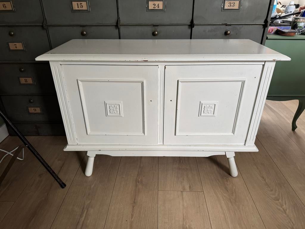 Wit vintage kastje van hout. Retro, brocante, Ophalen, Zo goed als nieuw, 25 tot 50 cm, 50 tot 100 cm