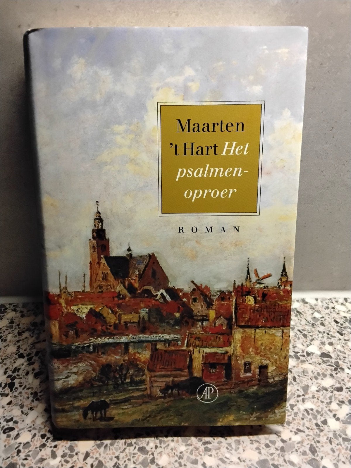 Het psalmenoproer  Maarten 't Hart., Boeken, Ophalen of Verzenden, Zo goed als nieuw, Nederland, Maarten 't Hart