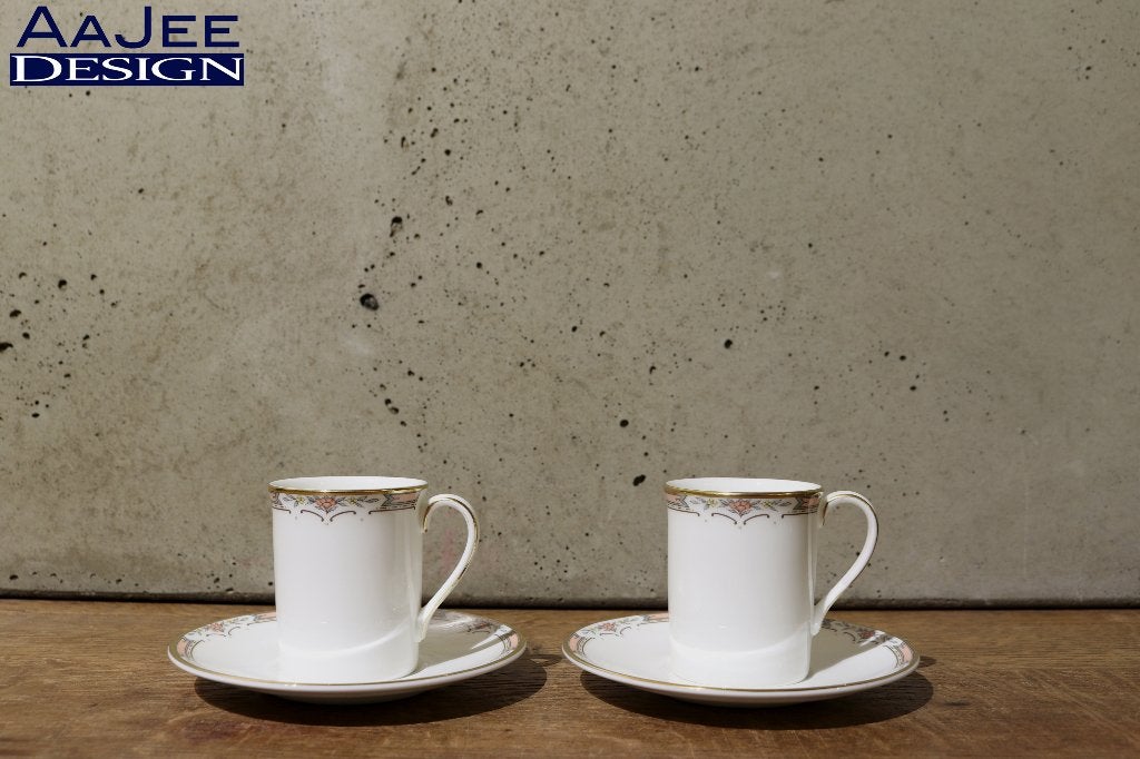 2 Royal Doulton - Hardwick Kop en Schotel - Demitasse - 90's, Gebruikt, Ophalen of Verzenden, Overige stijlen, Kop(pen) en/of Schotel(s)