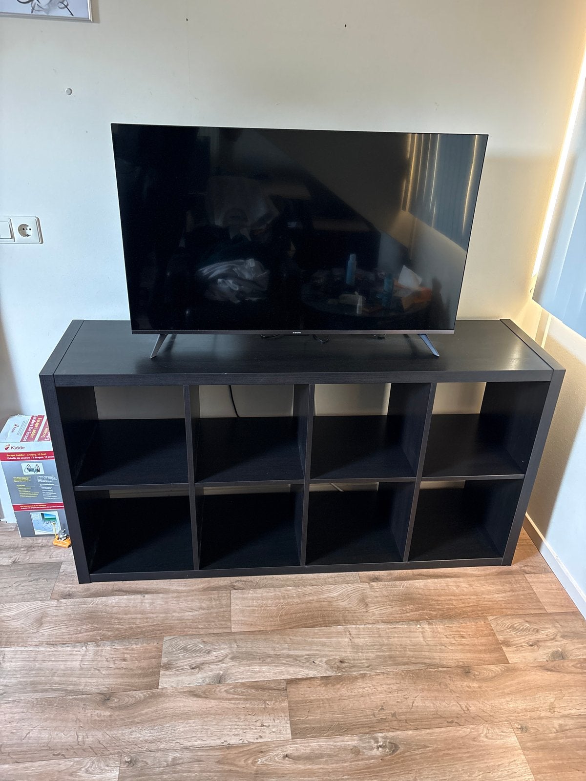 IKEA Kallax kast - Zwartbruin, 8 vakken, Gebruikt, 100 tot 150 cm, Ophalen of Verzenden, 25 tot 50 cm