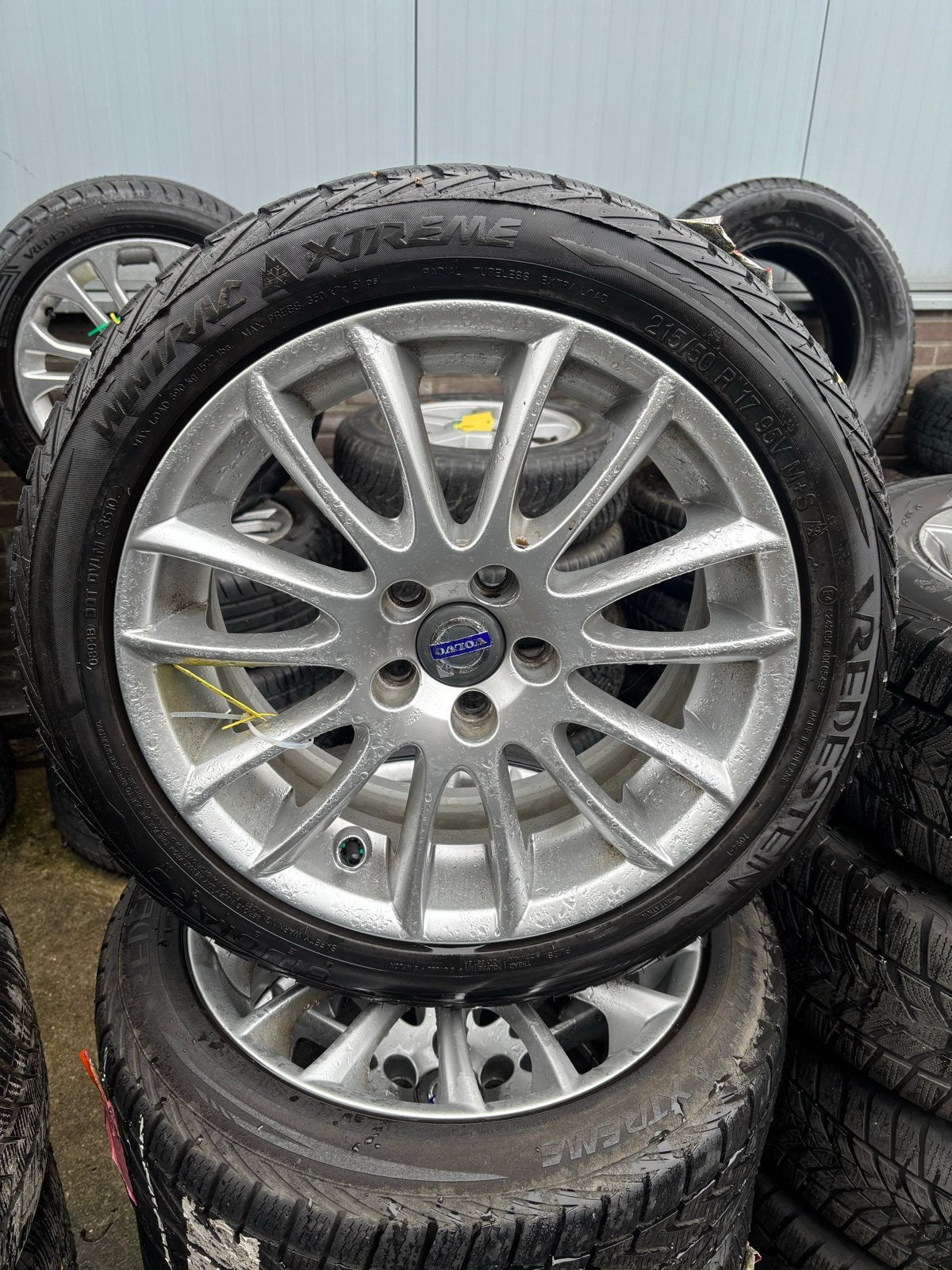 Volvo V50 215/50R17 Vredestein winterset, Ophalen, ., Banden en Velgen, 17 inch