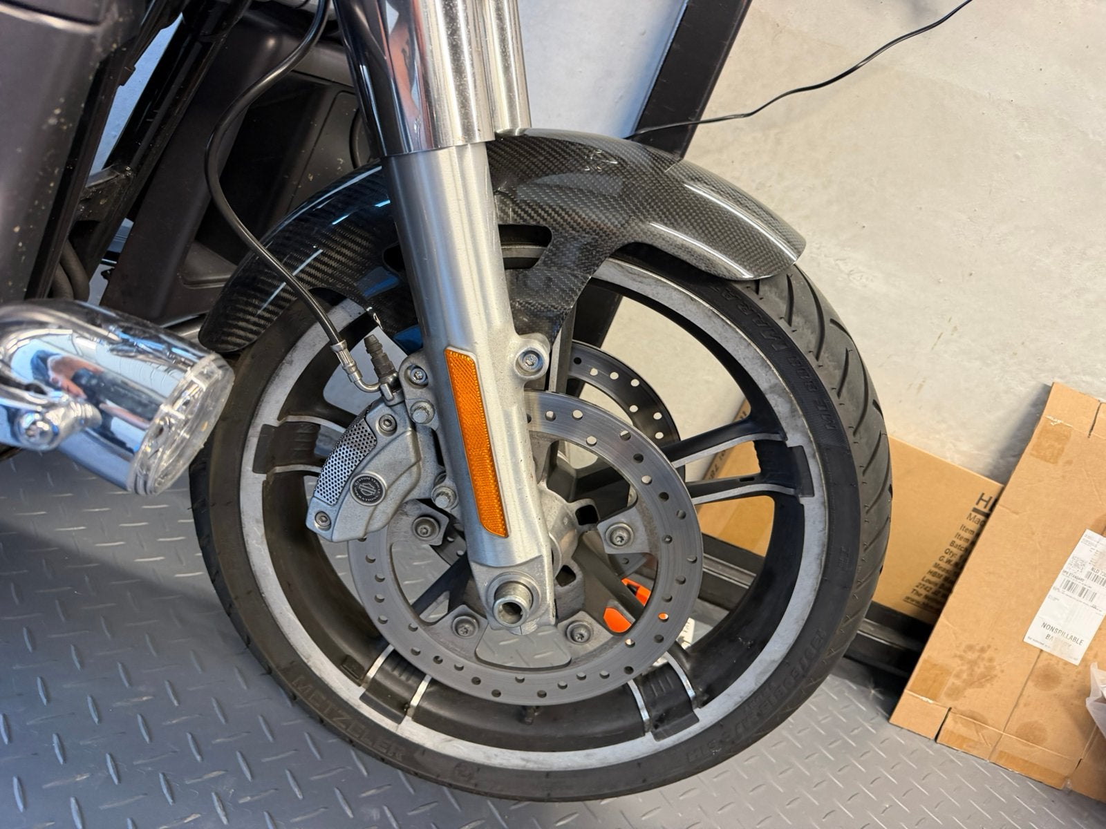 Arlen ness, 19 cafe front fender, carbon fider, Motoren, Verzenden, Gebruikt