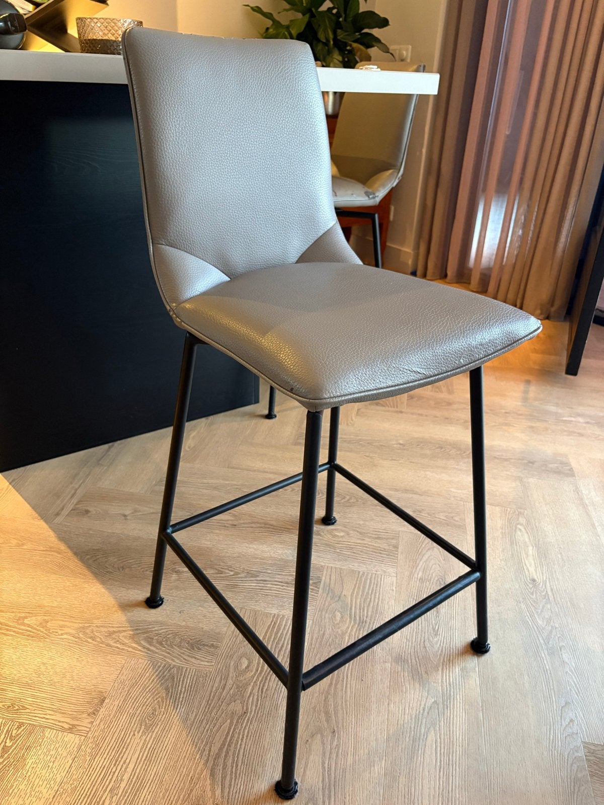 4x XOOON Barstoel Davy – draaibaar (gebruikersschade), Huis en Inrichting, Barkrukken, Ophalen, Gebruikt, 60 tot 90 cm, 4 krukken