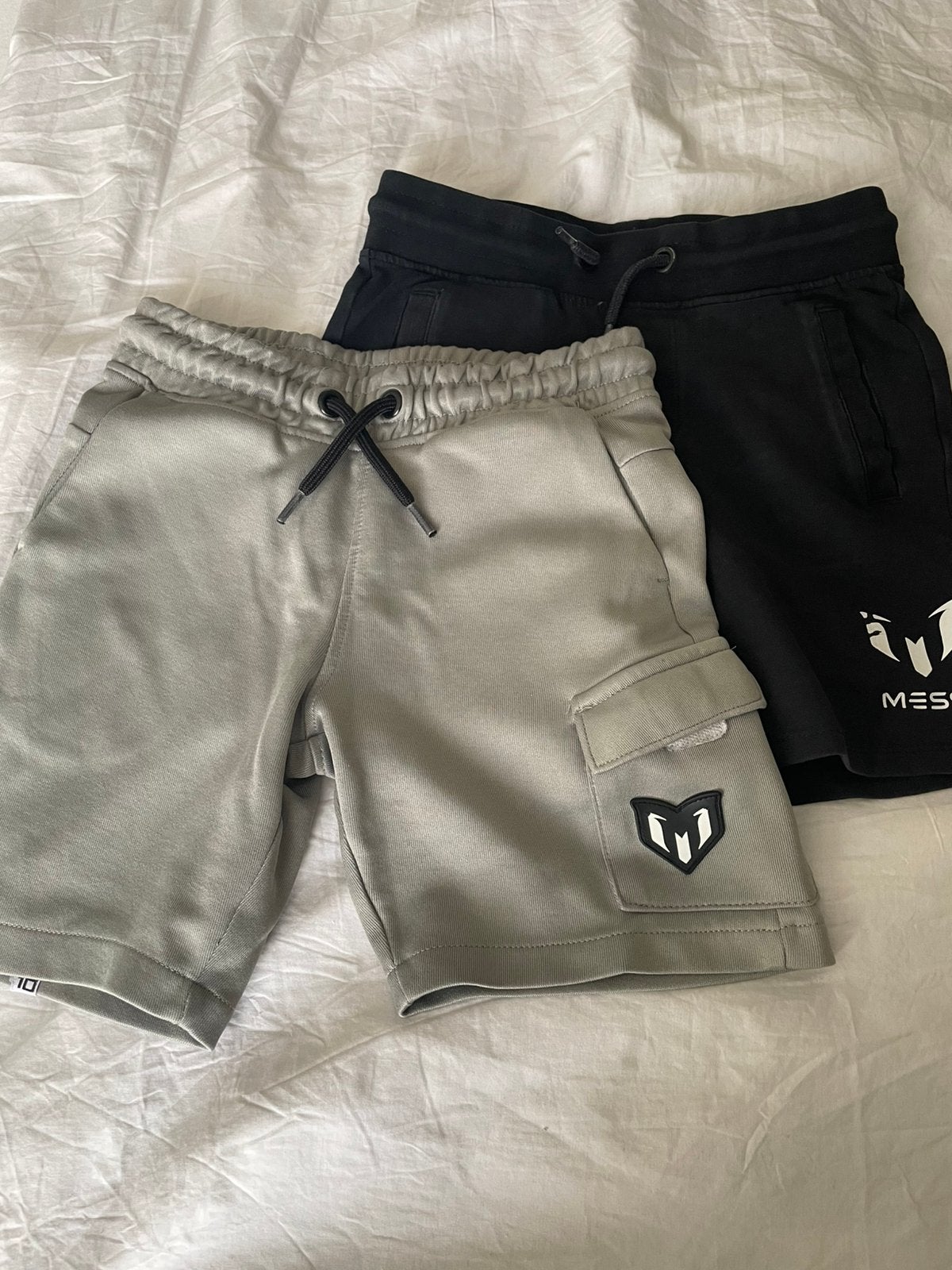 Korte broeken Messi-Vingino maat 122/128, Kinderen en Baby's, Ophalen of Verzenden, Gebruikt, Jongen, Broek