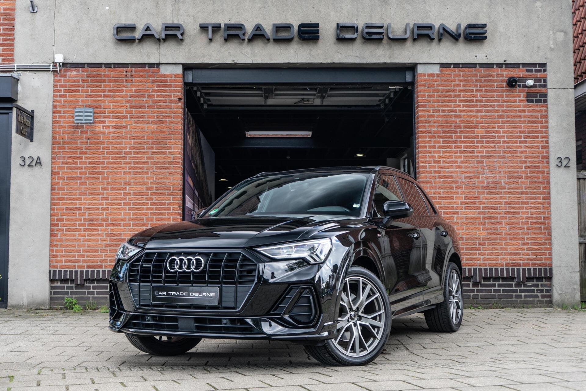 Audi Q3 40 TFSI Quattro S-Line Pano / Camera / Trekhaak, Auto's, Audi, Automaat, Gebruikt, Zwart, 1984 cc