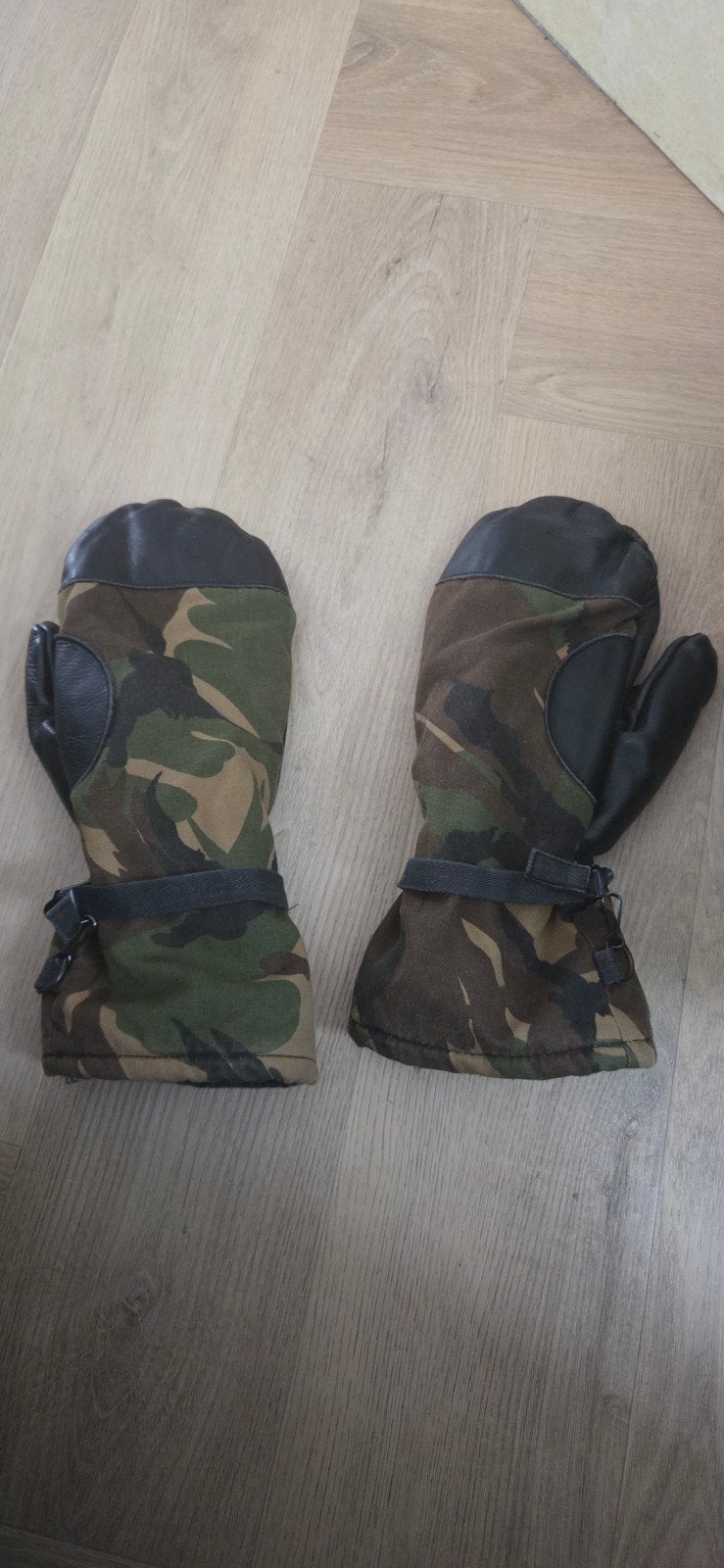 Koninklijke Landmacht (KL) overwanten/koudwater wanten, Ophalen of Verzenden, Overige maten, Overige typen