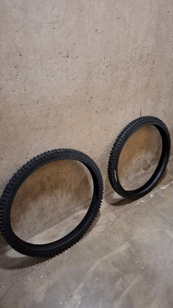 fietsbanden, Ophalen, Zo goed als nieuw, Kenda
