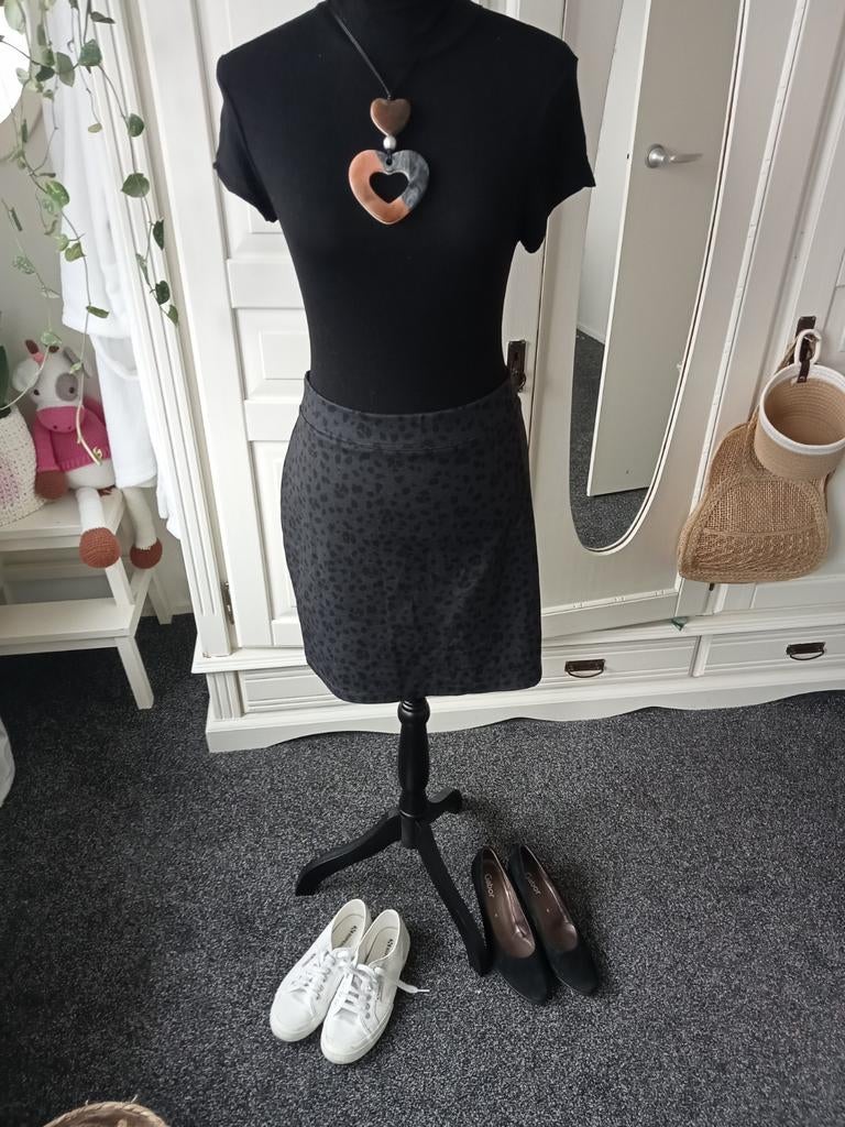 Hema " Rok maat XXL ", Kleding | Dames, Rokken, Zo goed als nieuw, Maat 46/48 (XL) of groter, Overige kleuren, Knielengte, Ophalen of Verzenden
