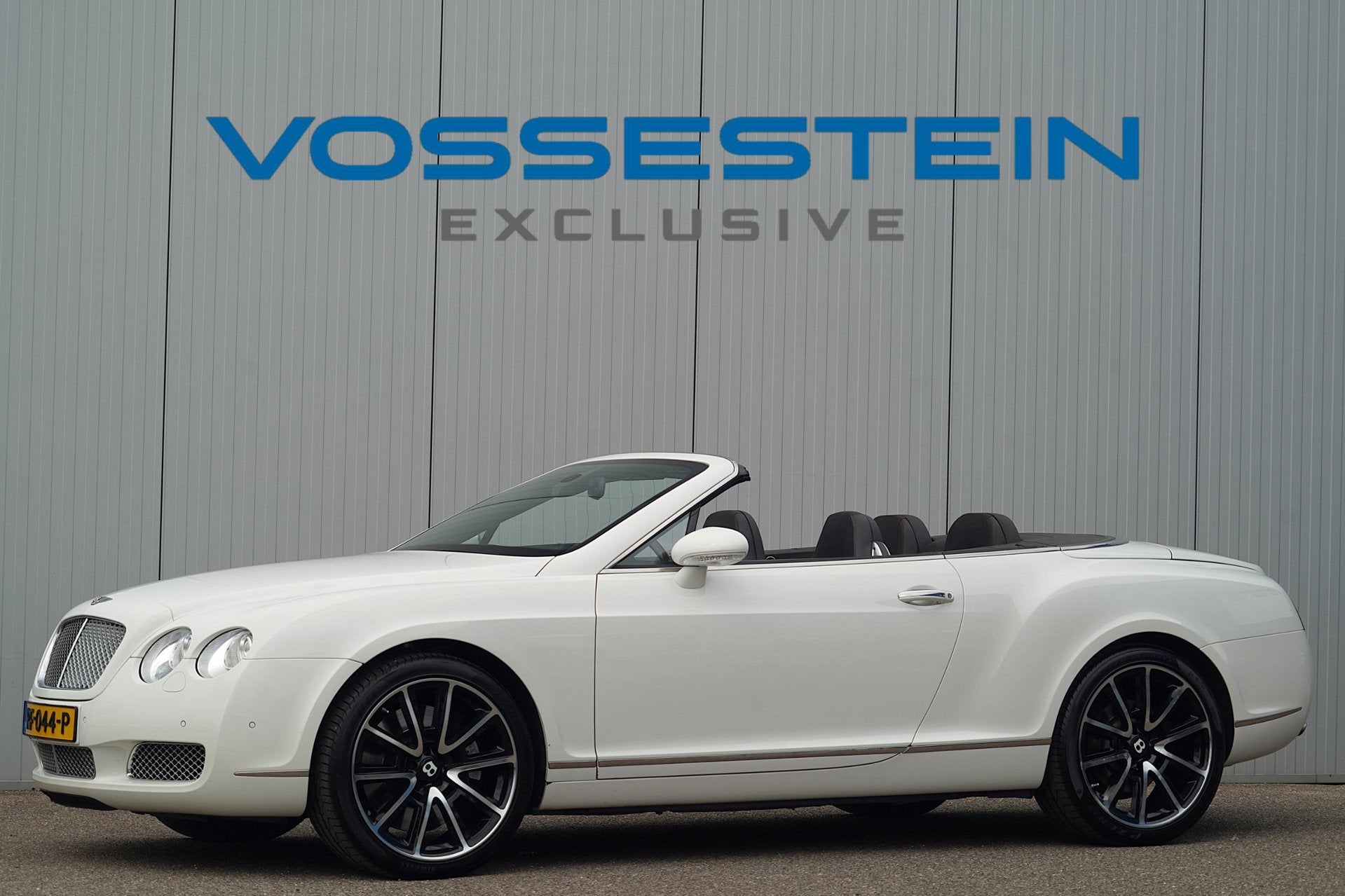 Bentley Continental GTC 6.0 W12 / Navi / Leder / Memory stoe, Automaat, Gebruikt, 4 stoelen, Wit