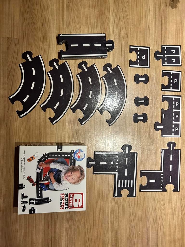 Puzzel snelweg ( voor speelgoed auto”s), Ophalen, Zo goed als nieuw, Jongen of Meisje