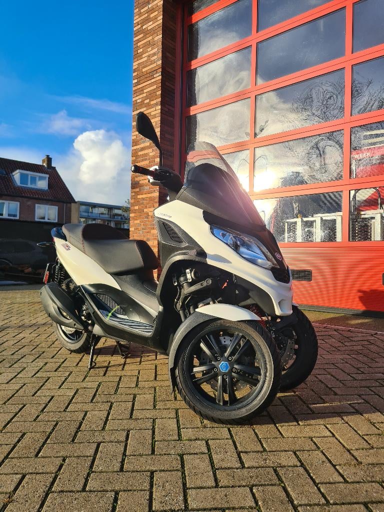 Piaggio MP3 300 HPE - b-rijbewijs, Fietsen en Brommers, Scooters | Piaggio, Ophalen, Gebruikt, Overige modellen, 300 cc