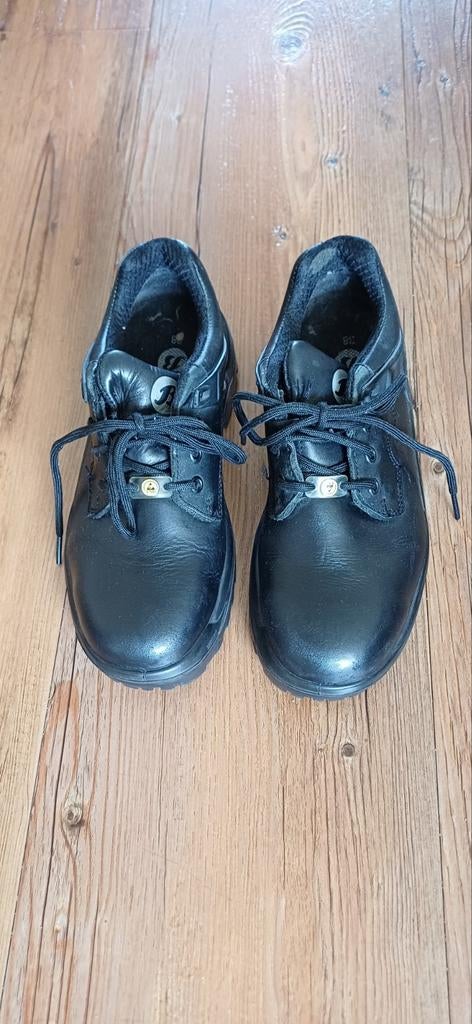 Veiligheidsschoenen van Bata,  maat 38, Ophalen of Verzenden