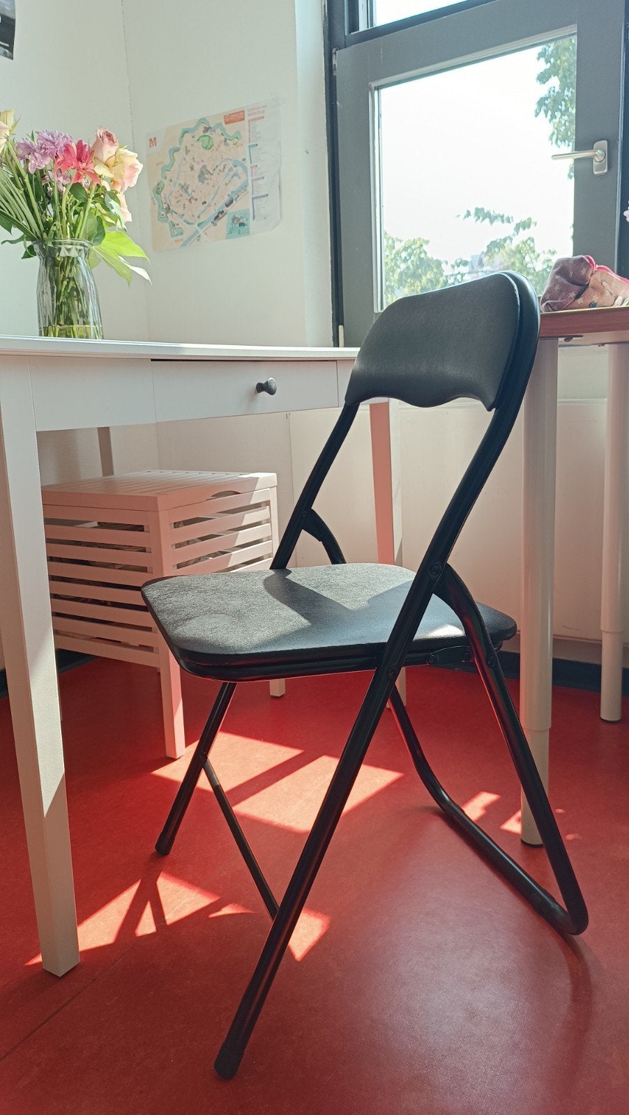 Black foldable chair, Ophalen, Simple, modern, discreet, Zwart, Zo goed als nieuw