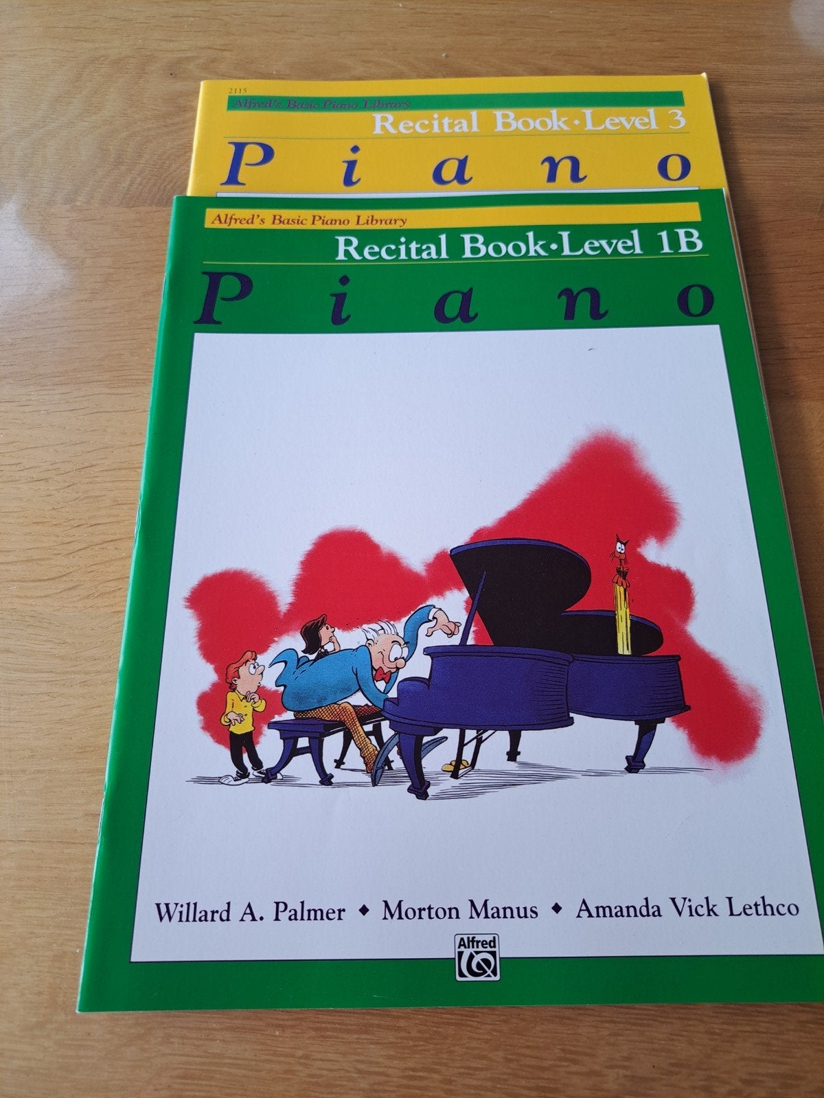 Alfred's Basic Piano Library Recital Boek - Niveaus 1B & 3, Muziek en Instrumenten, Ophalen of Verzenden, Nieuw