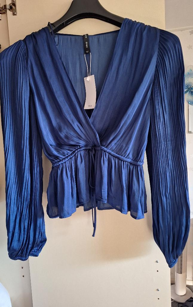 Blouse dames lange mouw MANGO maat S V-hals blauw, Kleding | Dames, Blouses en Tunieken, Ophalen of Verzenden, Nieuw, Maat 38/40 (M)