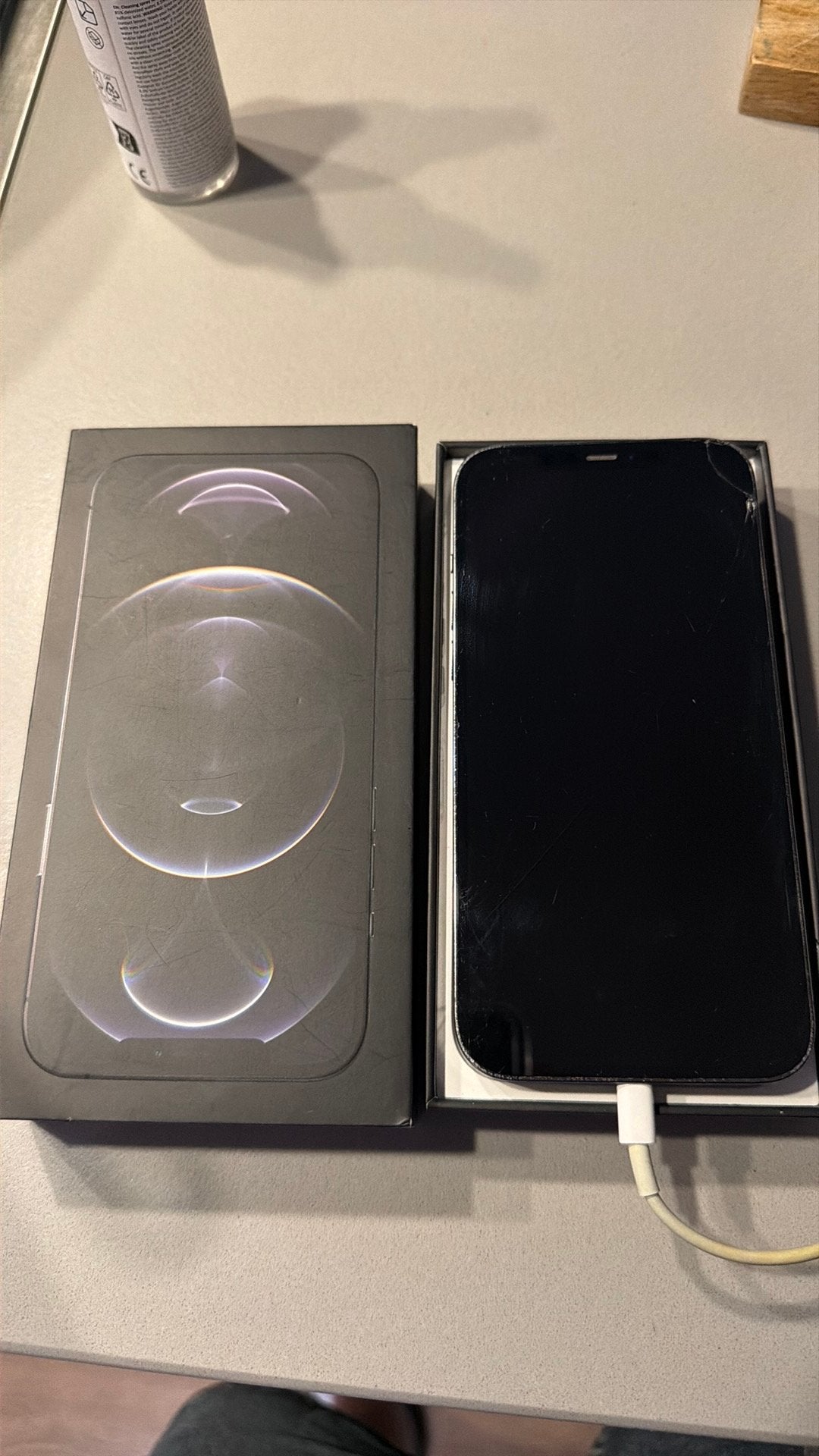 iPhone 12 pro max 256gb beschadiging scherm en rondom, Telecommunicatie, Mobiele telefoons | Apple iPhone, IPhone 12 Pro Max, Zo goed als nieuw