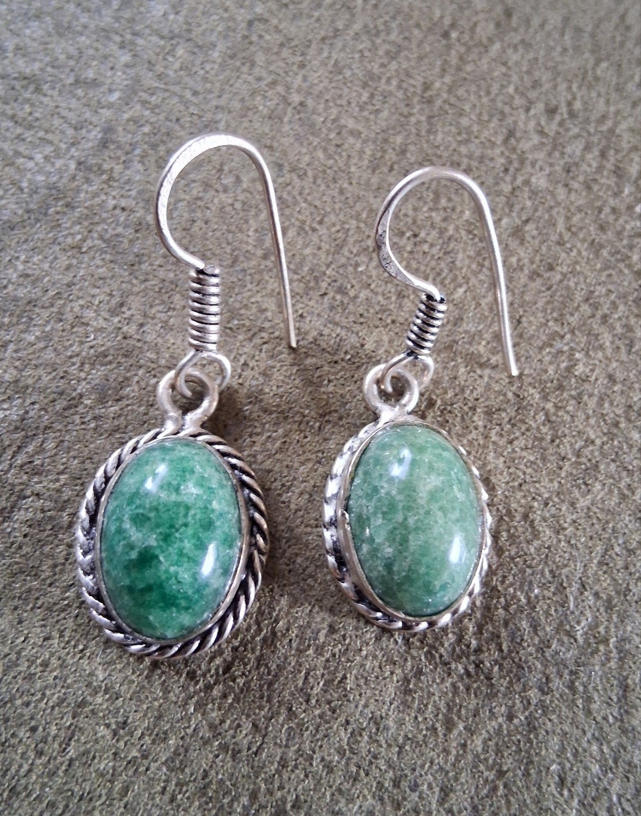 oorbellen hangers edelsteen, Overige materialen, Ophalen of Verzenden, Met edelsteen, Groen