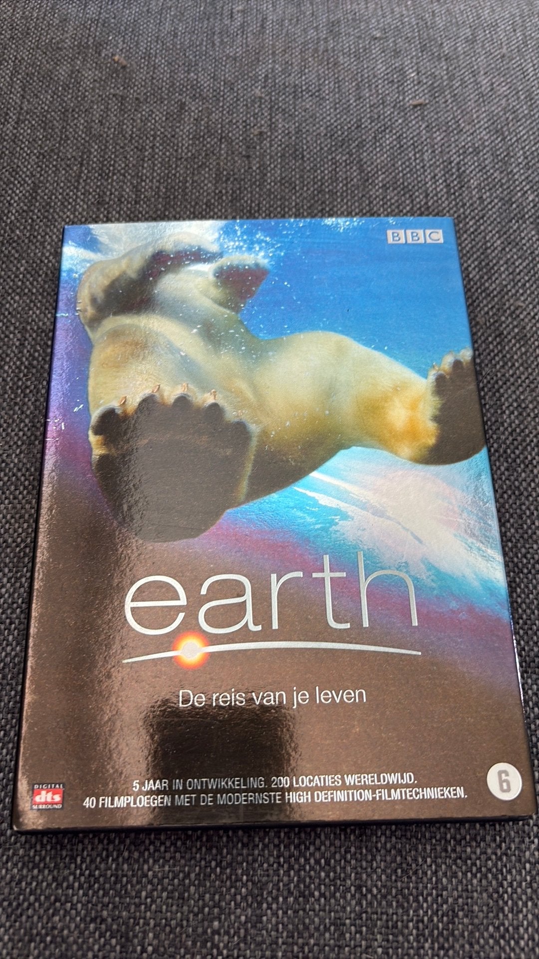 Dvd Earth, Ophalen of Verzenden, Zo goed als nieuw