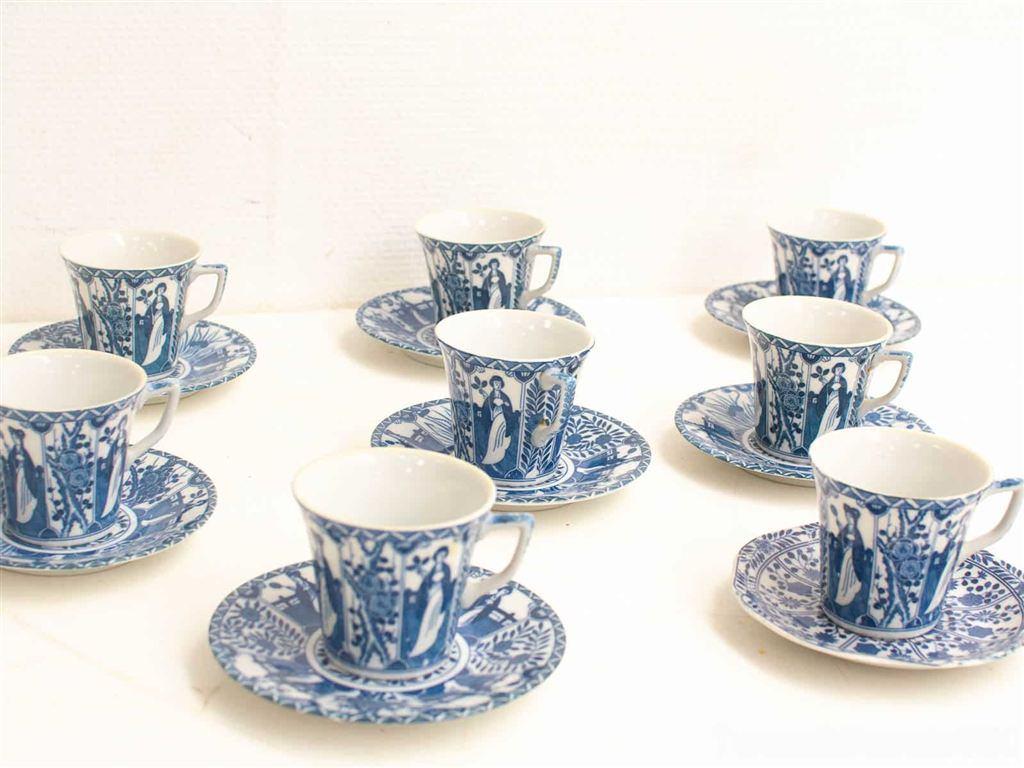 16 8 kopjes 8 schoteltjes 23950, Ophalen of Verzenden, Gebruikt, Aardewerk, Bord(en)