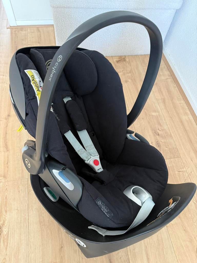 Cybex autostoel Cloud Z i-size (inclusief draaibare base), Kinderen en Baby's, Autostoeltjes, Ophalen, Zo goed als nieuw