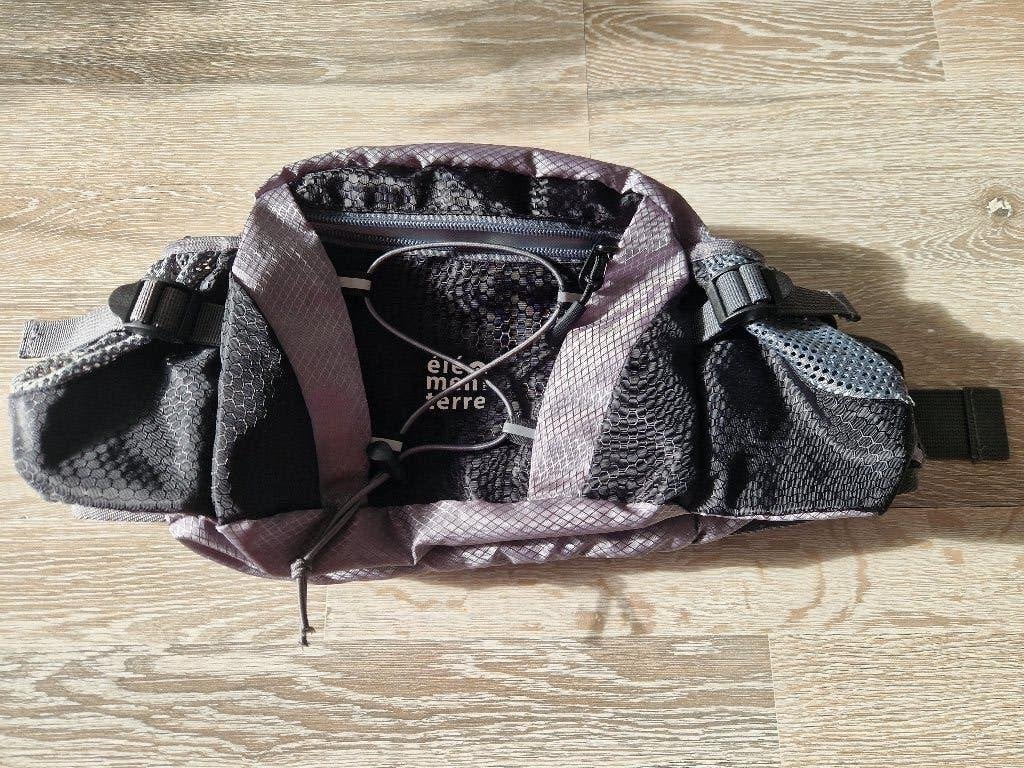 Een ruime heuptas met 2 zijvakken voor flesjes, Sport en Fitness, Bergsport en Wandelen, Ophalen of Verzenden, Zo goed als nieuw