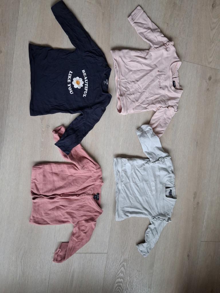 kledingpaket maat 80, Kiabi, Ophalen of Verzenden, Zo goed als nieuw, Truitje of Vestje