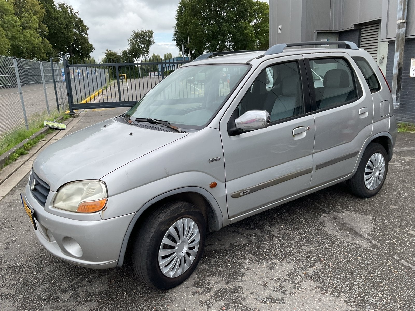 SUZUKI IGNIS 1.3 SCHAKEL RIJDT PRIMA 5 DRS AIRCO ELEK.RAMEN, Auto's, 4 cilinders, Ignis, Handgeschakeld, Zilver of Grijs