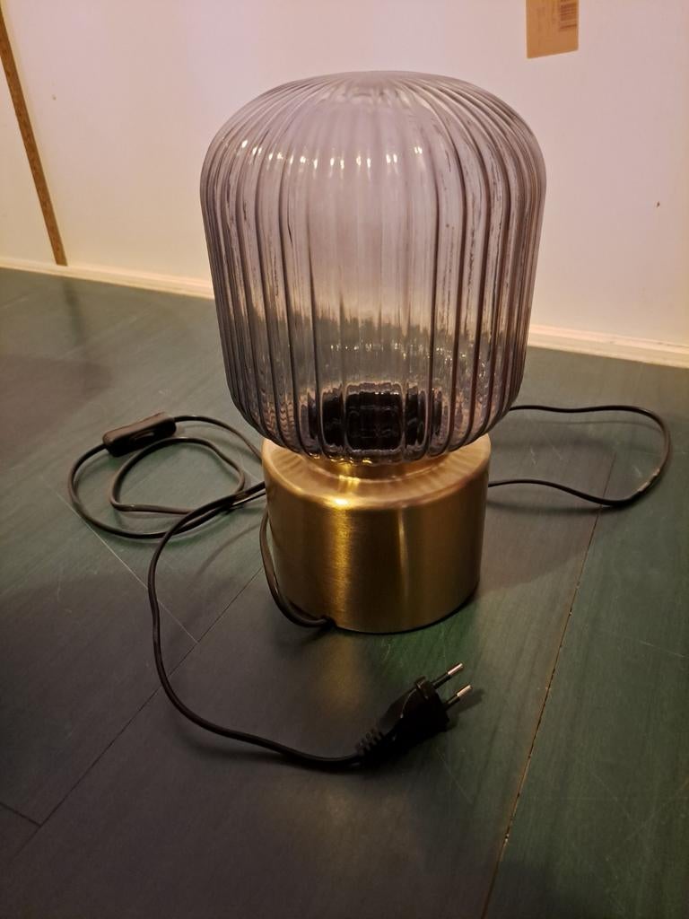 Ikea tafellamp goud met zwart/grijs Solklint, Huis en Inrichting, Lampen | Tafellampen, Ophalen, Zo goed als nieuw, Glas, Minder dan 50 cm