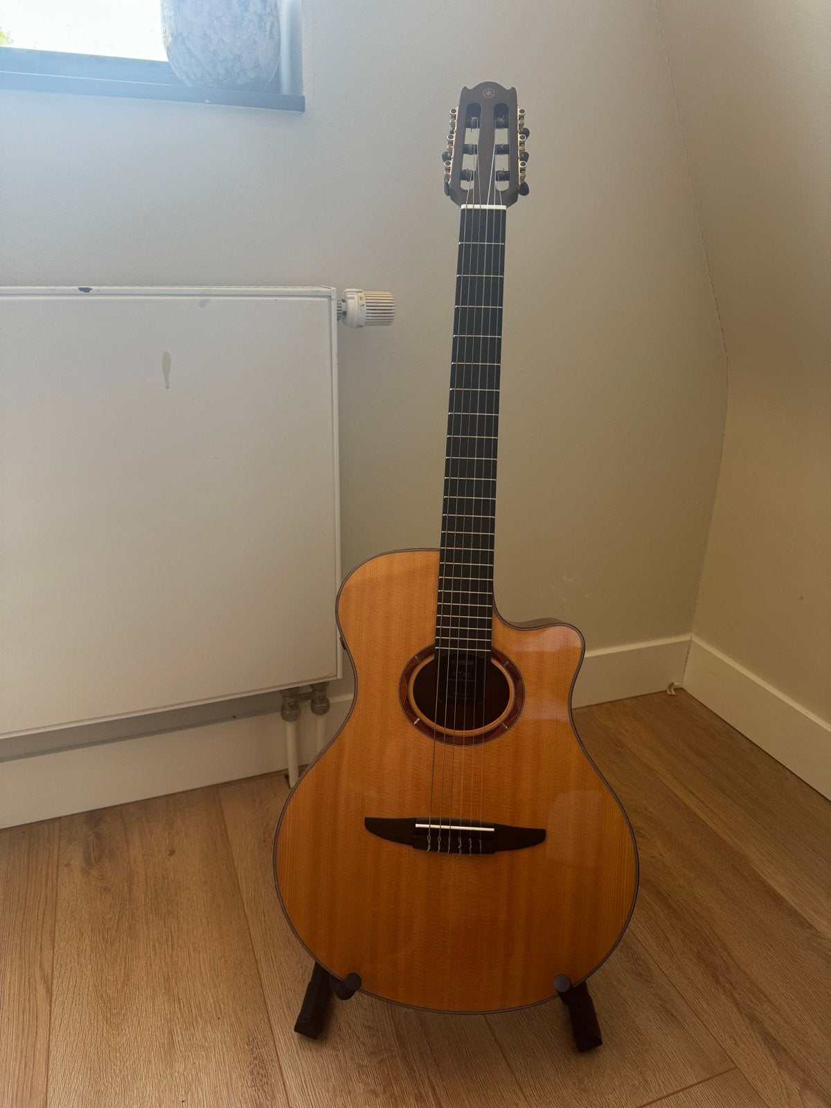 Yamaha NTX3 Klassieke/Spaanse gitaar met element en koffer, Muziek en Instrumenten, Ophalen, Klassieke of Spaanse gitaar, Met (piezo-)element