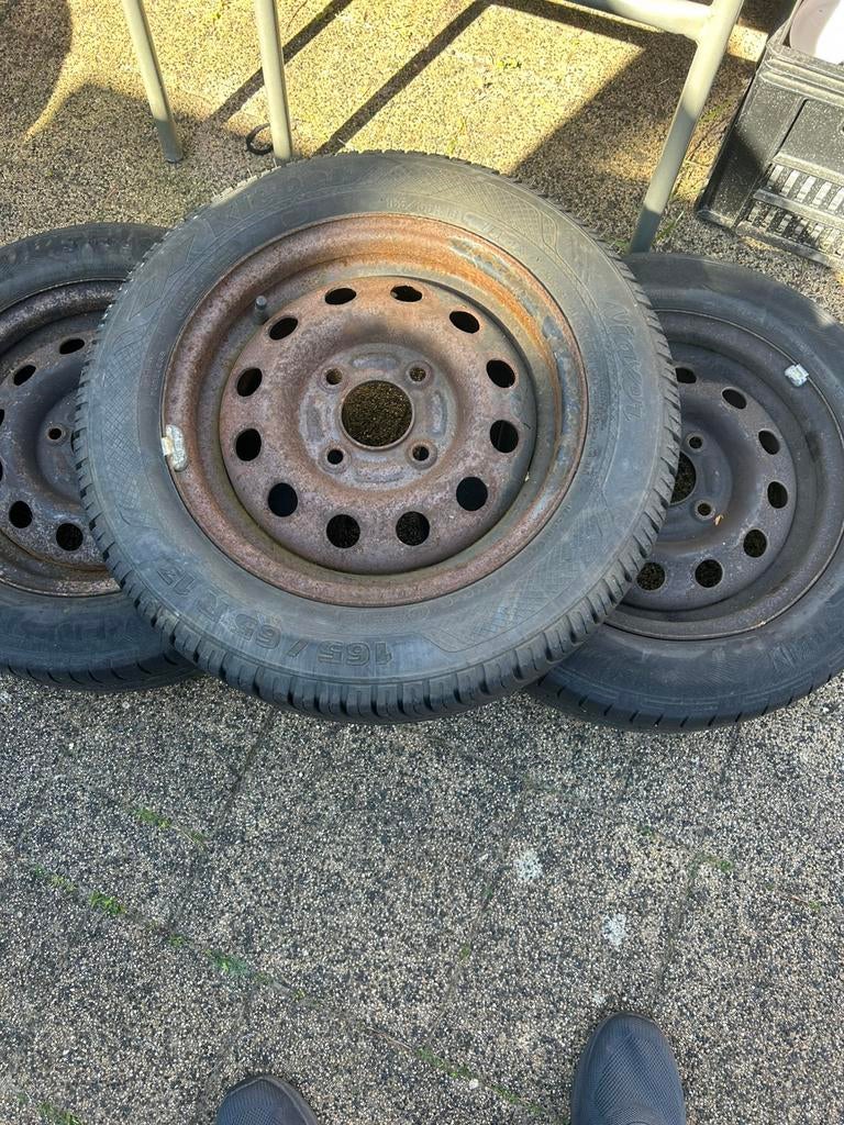 Ford Ka (bj. 2008) 3x 165/65 R13 banden met ruim profiel !, Ophalen of Verzenden, Gebruikt