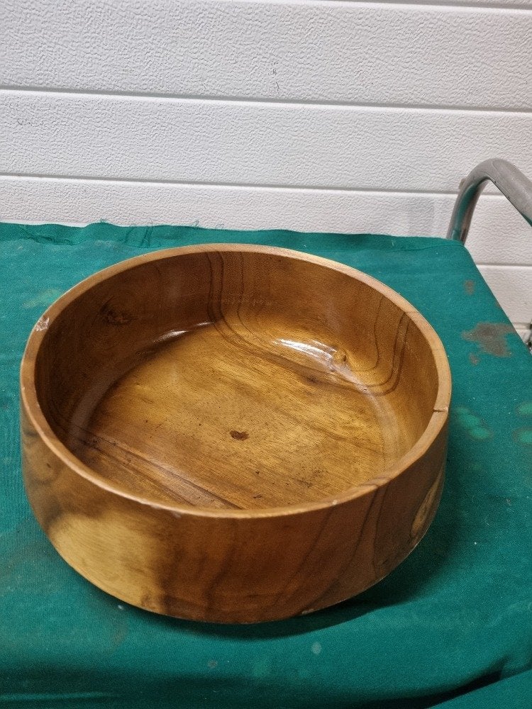 schaal van hout vintage met barstje, Ophalen of Verzenden, 'T Olde Gre-j, Info@toldegrej.nl, Endepoelstraat 20f Didam